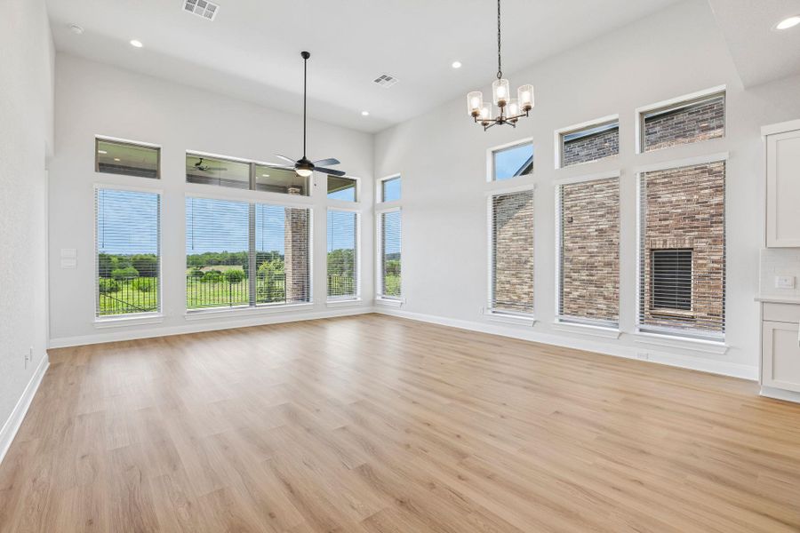 Spacious, unfurnished interior of a new home in 6 Creeks, Kyle (Image 16).