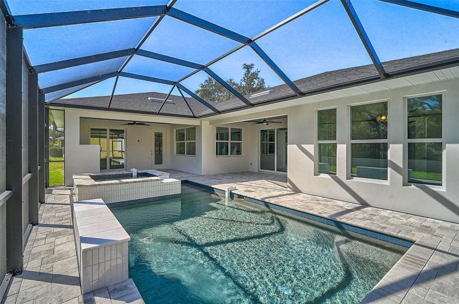Exterior details and patio area of a home in , Port Charlotte (Image 22).