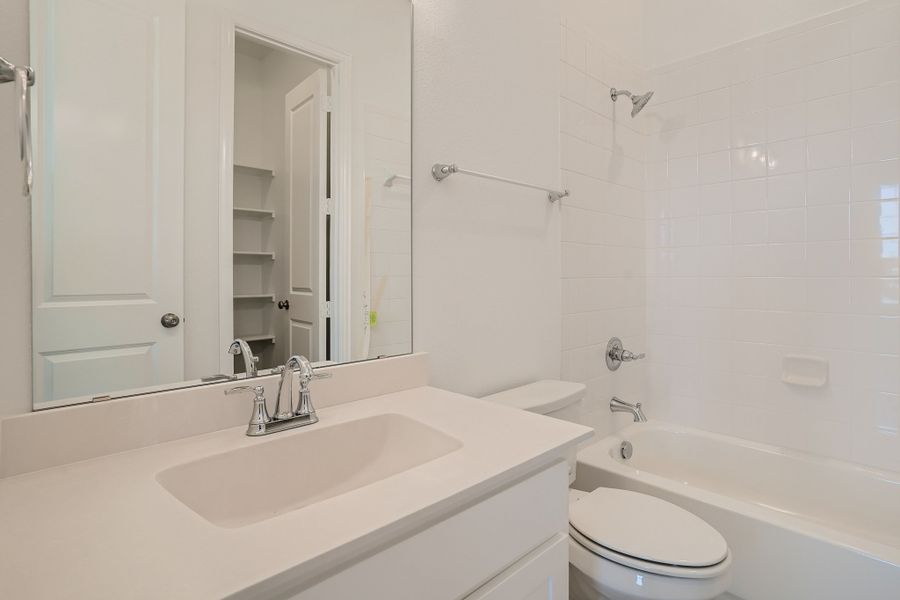 Plan 852 Secondary Bathroom Representative Photo