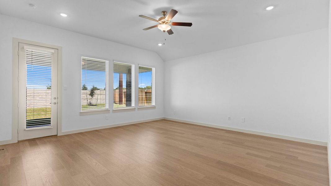 Representative unfurnished interior of a home built from the LANCASTER by D.R. Horton in Alexander, Pearland (Image 12). Representative unfurnished interior of a home built from the LANCASTER by D.R. Horton in Alexander, Pearland (Image 12).
