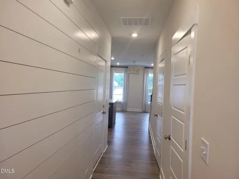 EP 119 Foyer with Shiplap EP 119 Foyer with Shiplap