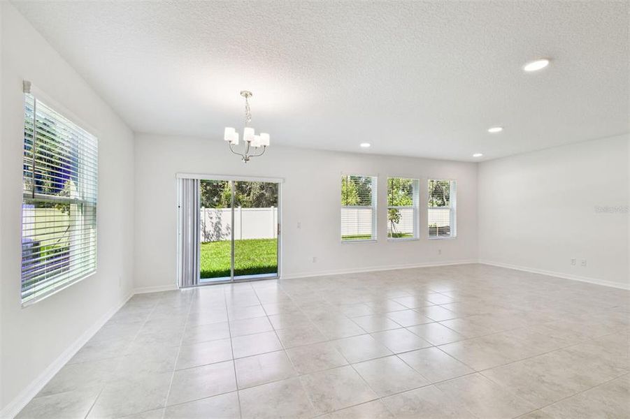 Spacious, unfurnished interior of a new home in Meadow Oaks, Hudson (Image 15).