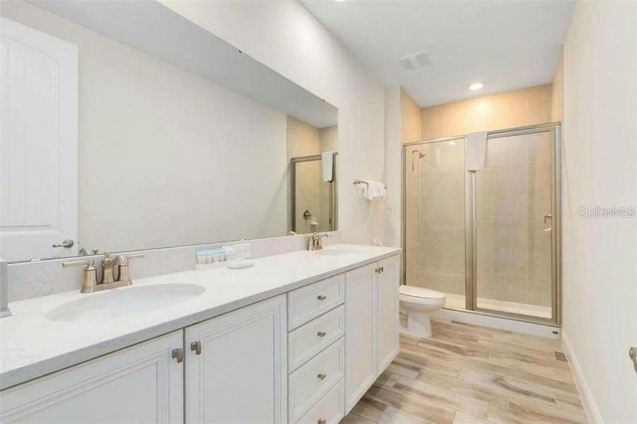 Furnished interior view inside a new home in , Kissimmee (Image 15).