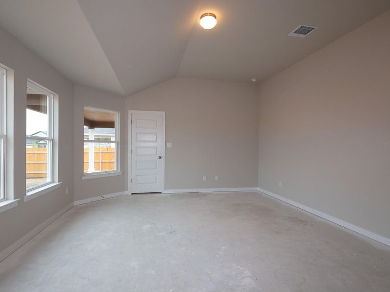 Spacious, unfurnished interior of a new home in Carillon, Manor (Image 4). Spacious, unfurnished interior of a new home in Carillon, Manor (Image 4).