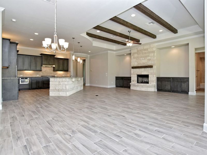 Representative unfurnished interior of a home built from the San Simeon I by Giddens Homes in Clearwater Ranch, Liberty Hill (Image 419).