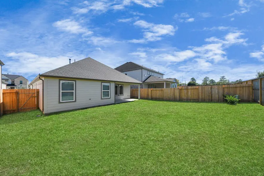 Explore the expansive backyard with its inviting covered patio—a perfect blend of space for the kids to play and adults to unwind. Ideal for creating your outdoor oasis, this backyard accommodates patio furniture, a BBQ pit, and endless possibilities for leisure and entertainment. Explore the expansive backyard with its inviting covered patio—a perfect blend of space for the kids to play and adults to unwind. Ideal for creating your outdoor oasis, this backyard accommodates patio furniture, a BBQ pit, and endless possibilities for leisure and entertainment.