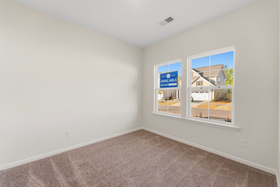 Spacious, unfurnished interior of a new home in Landmark Commons, Boiling Springs (Image 21).