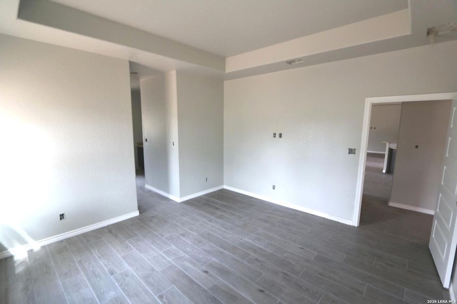 Spacious, unfurnished interior of a new home in , La Vernia (Image 14). Spacious, unfurnished interior of a new home in , La Vernia (Image 14).