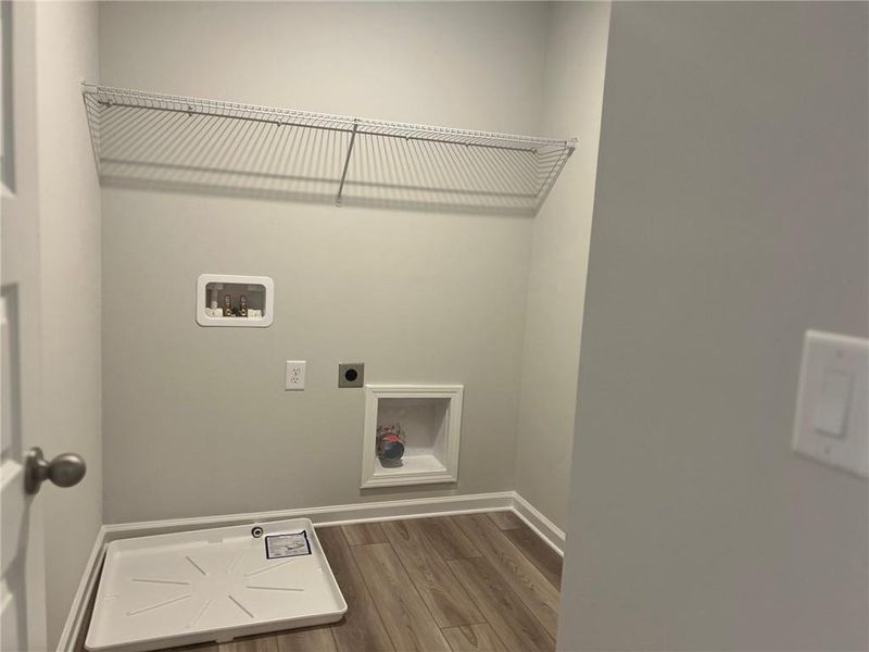 Spacious, unfurnished interior of a new home in Crofton Place Enclave, Snellville (Image 50).