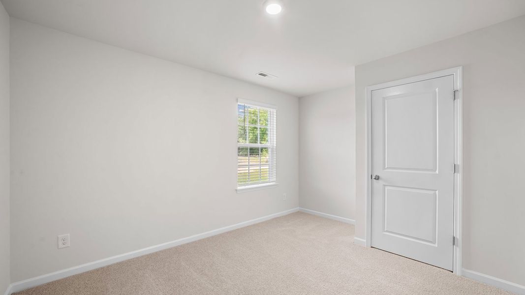 Spacious, unfurnished interior of a new home in Carter Ridge, Greenville (Image 19).