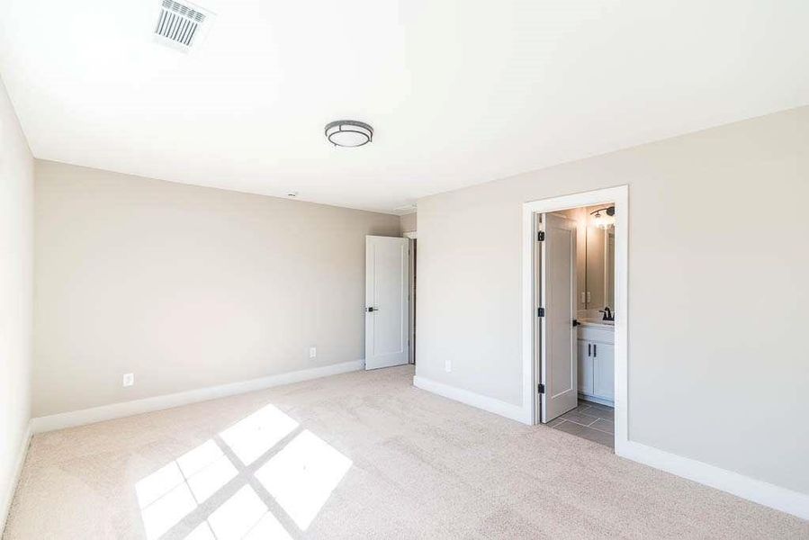 Spacious, unfurnished interior of a new home in , Decatur (Image 18).