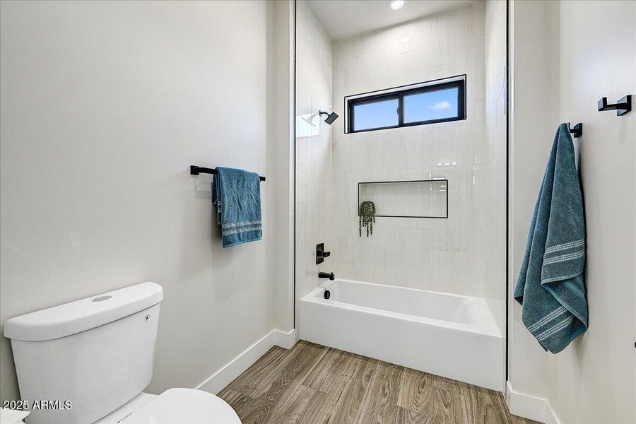 22-Full Bath II 22-Full Bath II