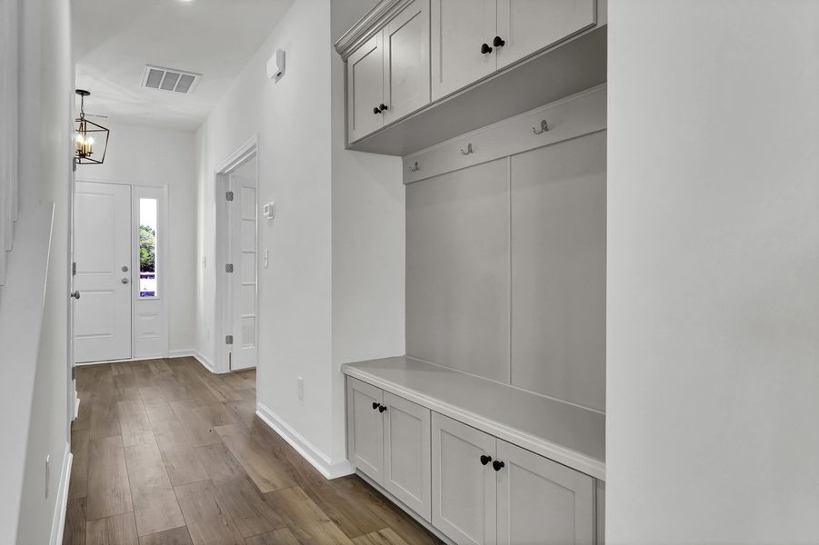 Spacious, unfurnished interior of a new home in Grand Park, Leland (Image 20). Spacious, unfurnished interior of a new home in Grand Park, Leland (Image 20).