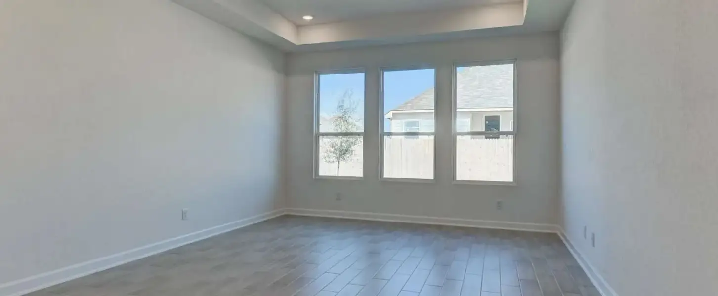 Representative unfurnished interior of a home built from the Kerrville by Ashton Woods in Saddlebrook Ranch, Schertz (Image 21).