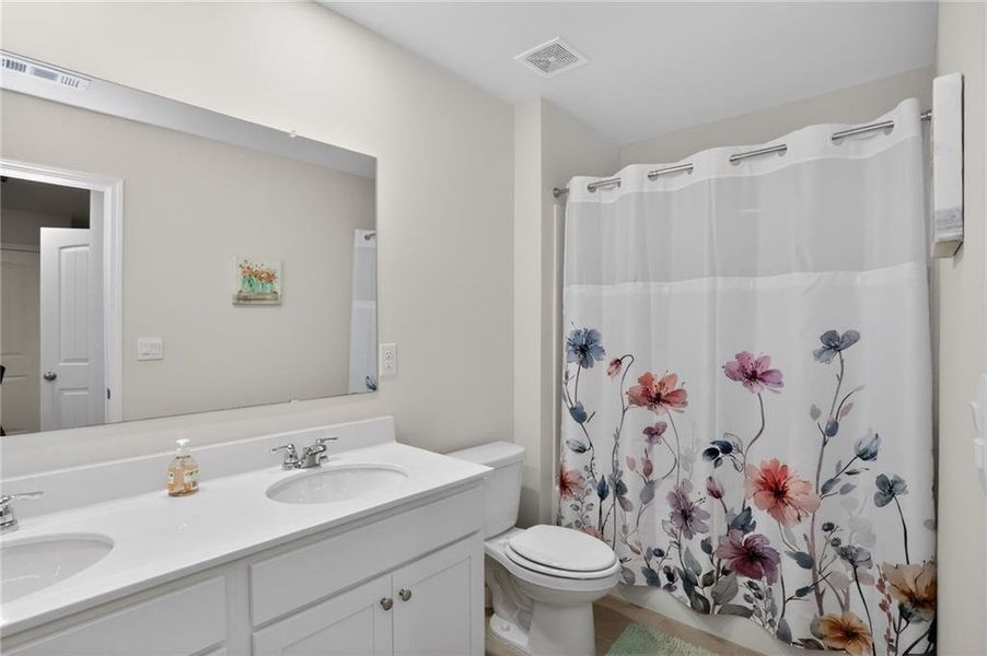 Furnished interior view inside a new home in , Buford (Image 28).