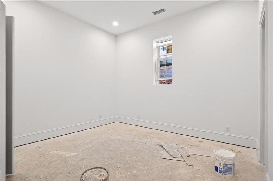 Image 38 of a home in .