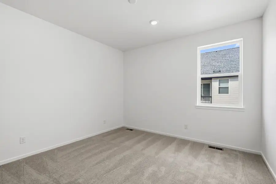 Spacious, unfurnished interior of a new home in Independence, Elizabeth (Image 39).