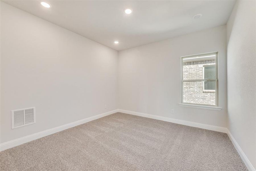 Spacious, unfurnished interior of a new home in Villages of Hurricane Creek, Anna (Image 21). Spacious, unfurnished interior of a new home in Villages of Hurricane Creek, Anna (Image 21).