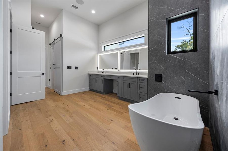 Furnished interior view inside a new home in , Tampa (Image 37).