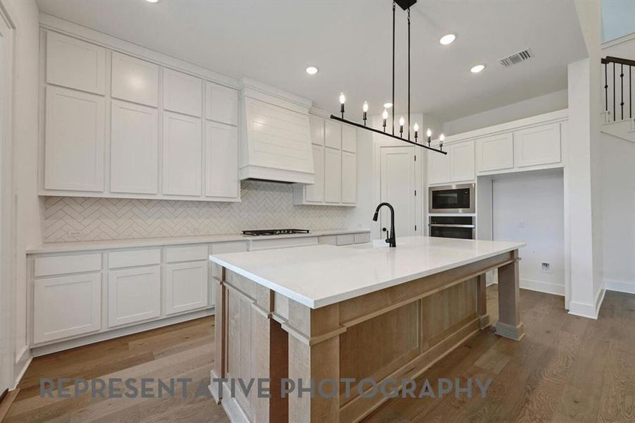 Furnished interior view inside a new home in Quail Hollow, Rockwall (Image 4).