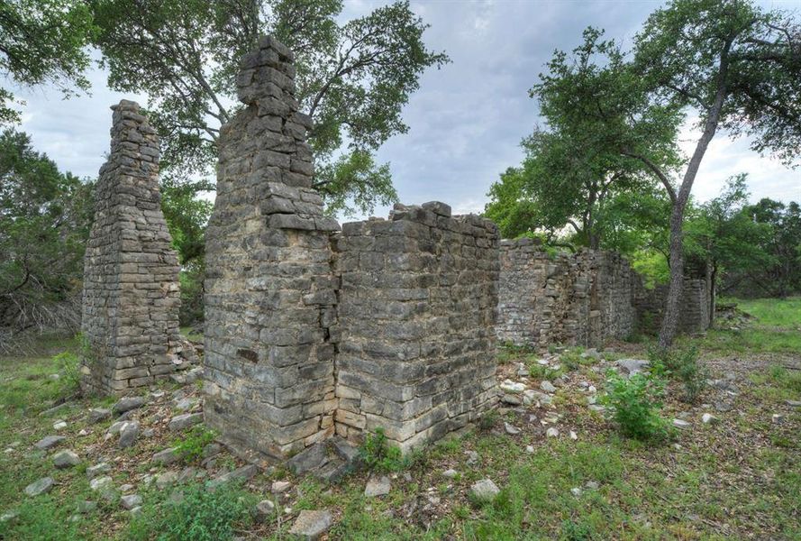 Natural landscape and outdoor views near in Austin (Image 16). Natural landscape and outdoor views near in Austin (Image 16).