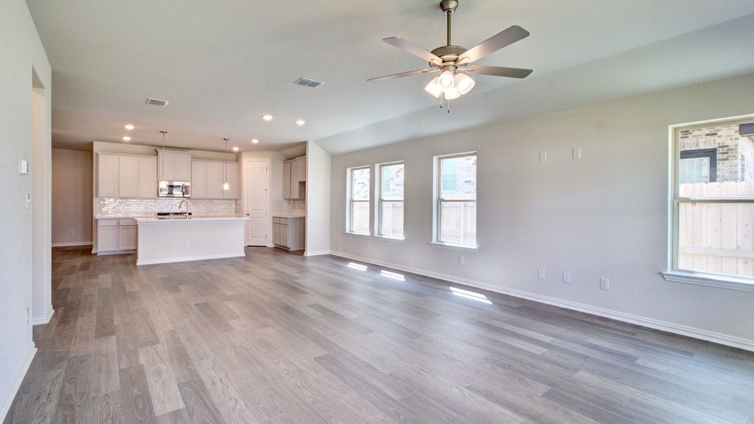 Furnished interior view inside a new home in Sunflower Ridge, New Braunfels (Image 19). Furnished interior view inside a new home in Sunflower Ridge, New Braunfels (Image 19).