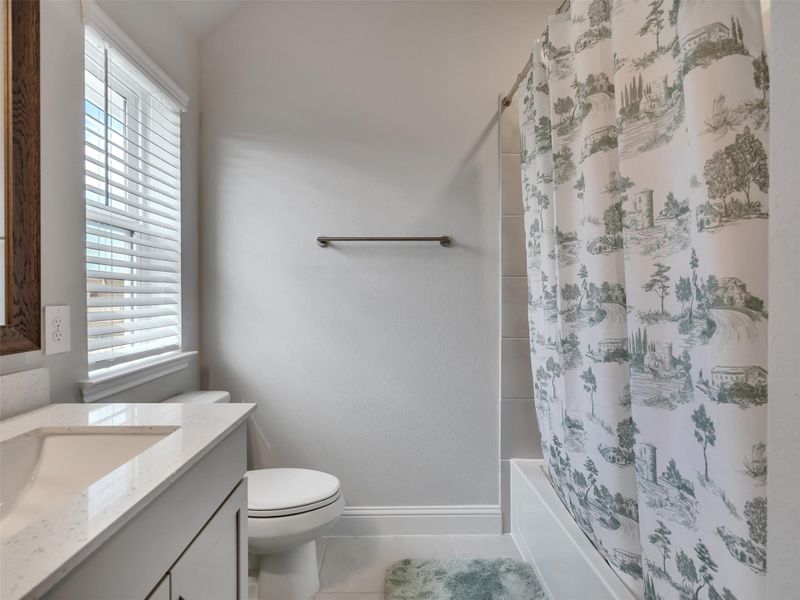 2nd full bathroom up stairs