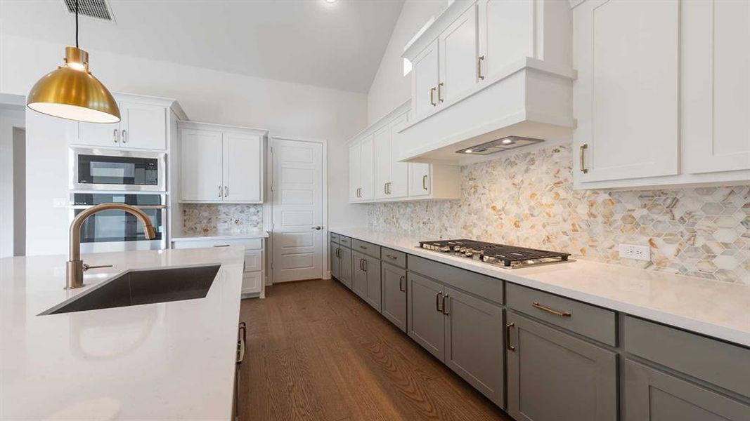 Furnished interior view inside a new home in Terraces 72', Rockwall (Image 12).
