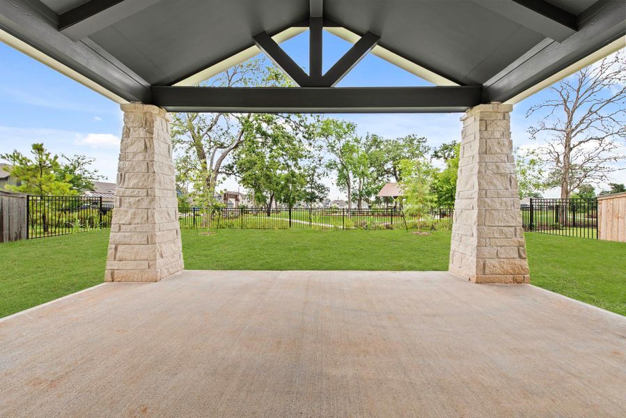 Representative image. Features, specifications, selections and colors may vary.