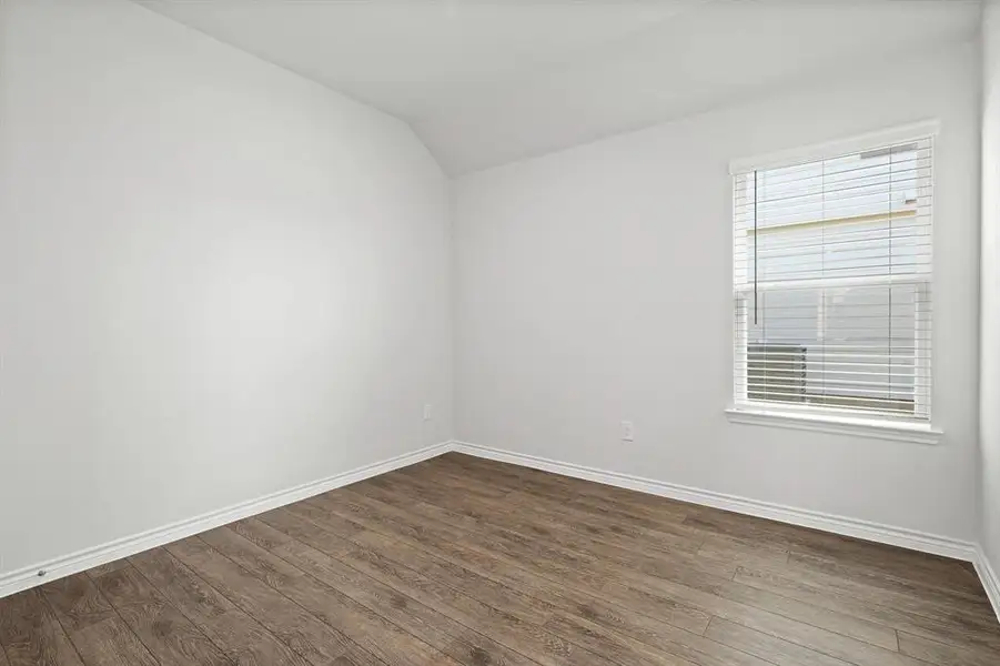 Spacious, unfurnished interior of a new home in Rocky Creek Crossing, Fort Worth (Image 33). Spacious, unfurnished interior of a new home in Rocky Creek Crossing, Fort Worth (Image 33).