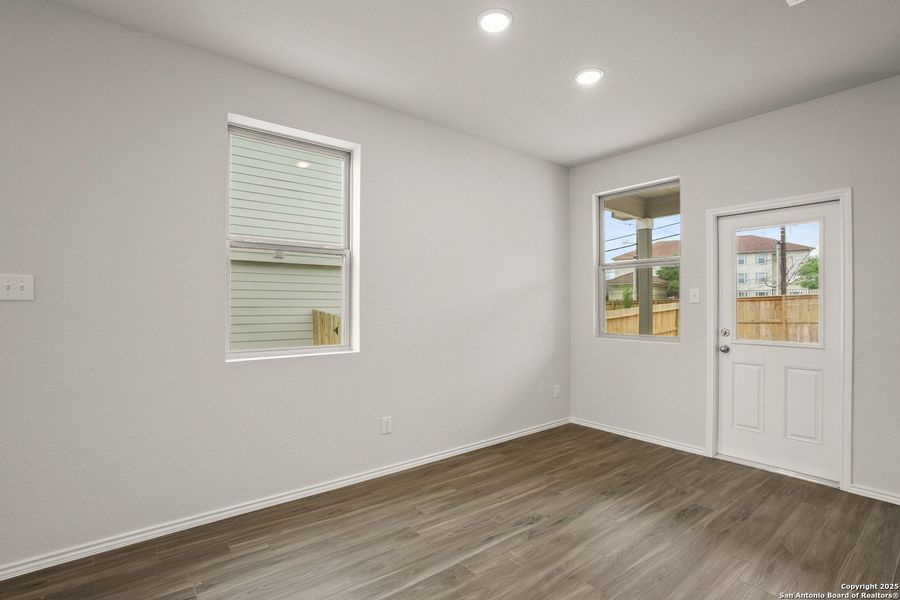 Spacious, unfurnished interior of a new home in Somerset Trails, San Antonio (Image 12). Spacious, unfurnished interior of a new home in Somerset Trails, San Antonio (Image 12).