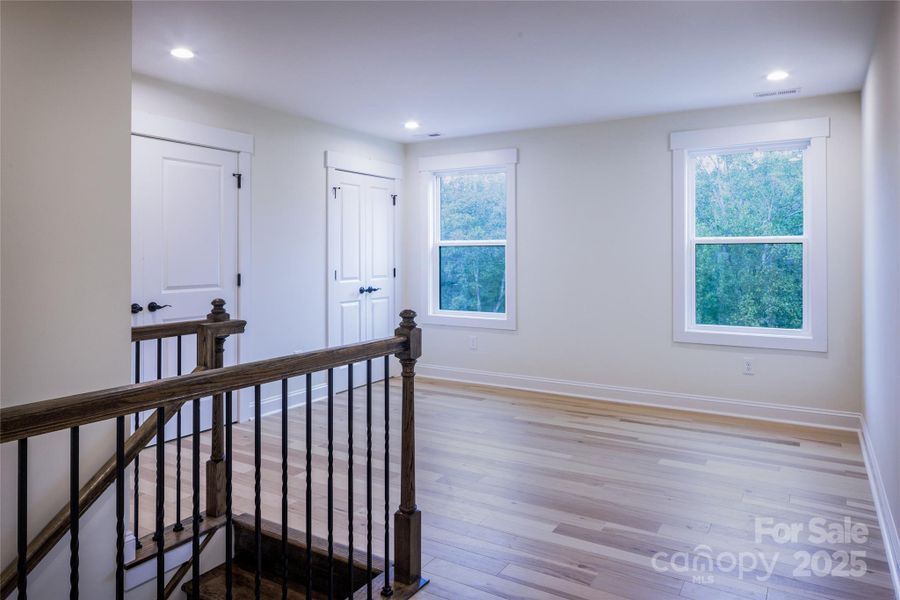 Spacious, unfurnished interior of a new home in , Davidson (Image 9).