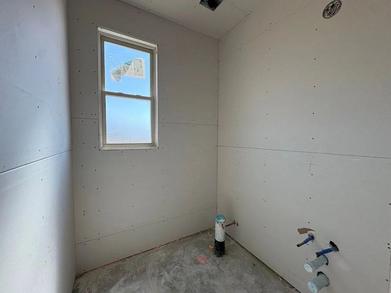 In-progress construction of a new home in Rolling Glen, Hutto, TX (Image 7).