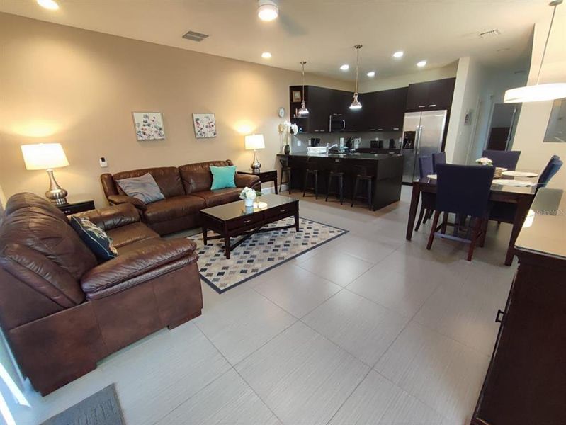 Furnished interior view inside a new home in , Kissimmee (Image 10).