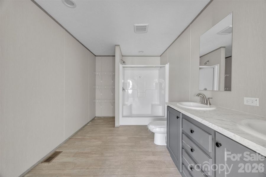 Image 32 of a home in .