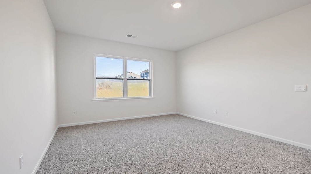 Spacious, unfurnished interior of a new home in Foxbank, Gray Court (Image 28).