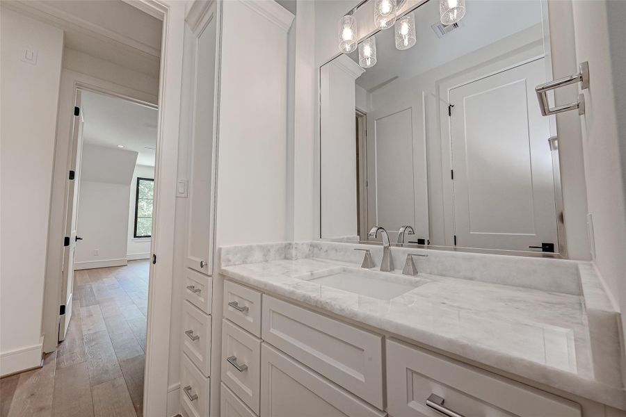 Image 4 of a home in . Image 4 of a home in .