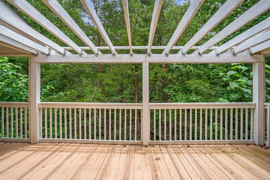 Exterior details and patio area of a home in , Lula (Image 19).