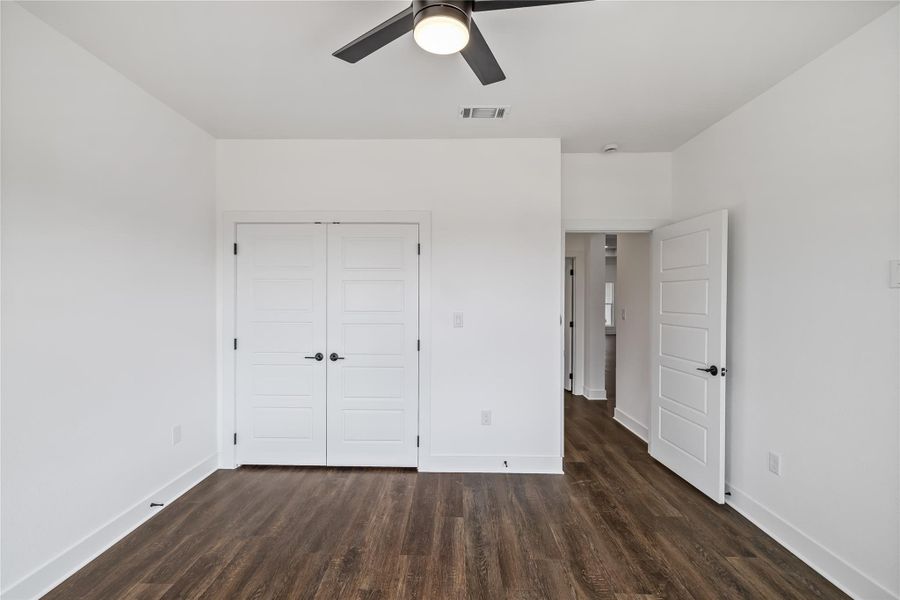 Spacious, unfurnished interior of a new home in , Dale (Image 19).