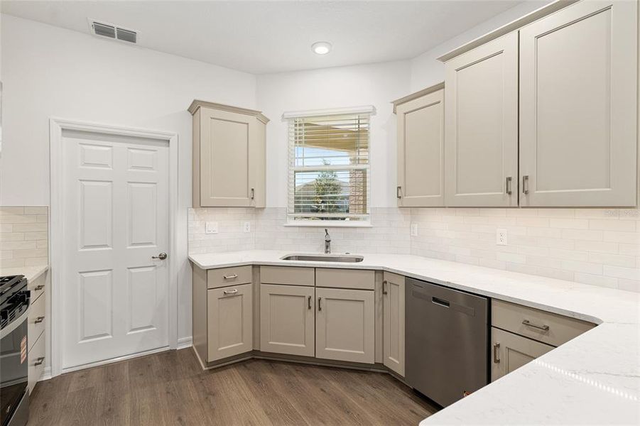 Furnished interior view inside a new home in , Ocala (Image 10).