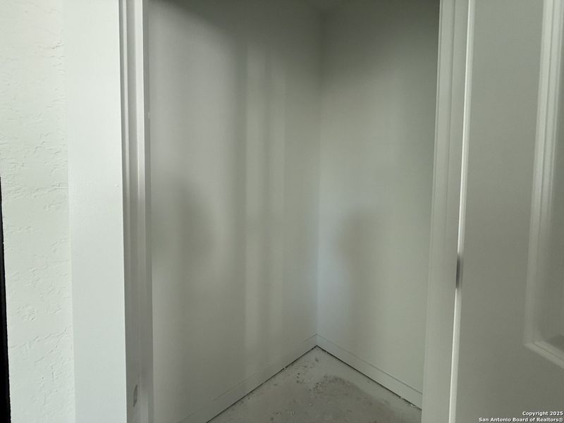 Image 30 of a home in Enclave at Hennersby Hollow 50's.