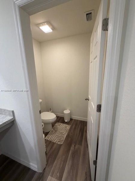 Furnished interior view inside a new home in , Cape Coral (Image 25).