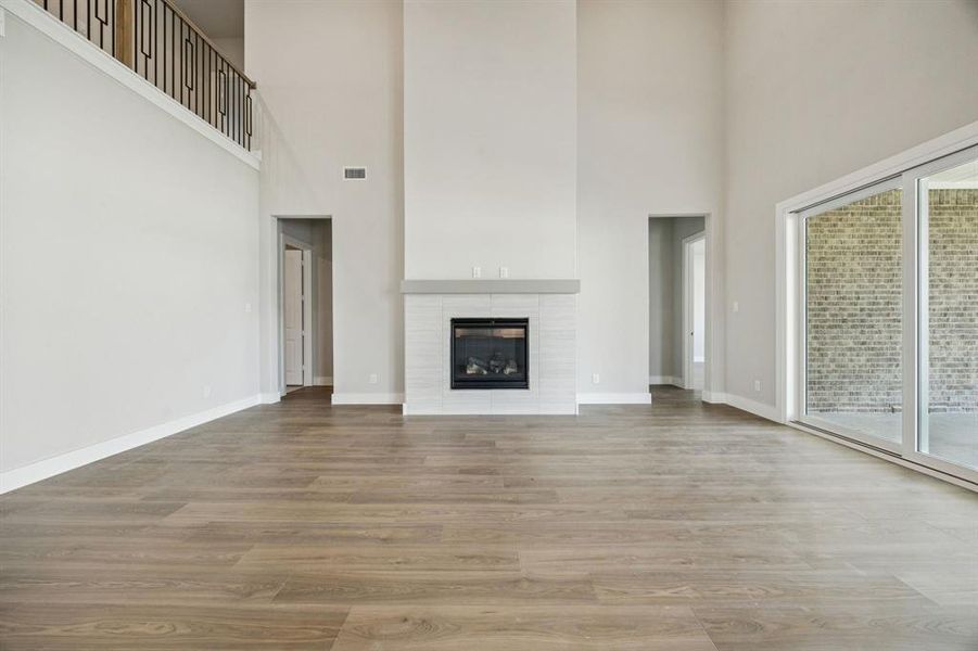 Spacious, unfurnished interior of a new home in Painted Tree Lakeside, McKinney (Image 28). Spacious, unfurnished interior of a new home in Painted Tree Lakeside, McKinney (Image 28).