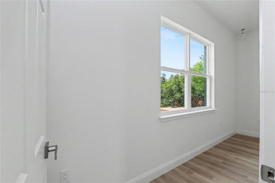 Spacious, unfurnished interior of a new home in , Ocala (Image 30).