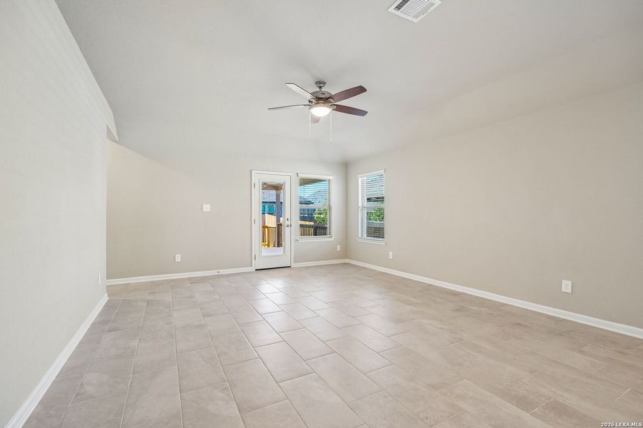 Spacious, unfurnished interior of a new home in Arcadia Ridge - Premier Series, San Antonio (Image 21). Spacious, unfurnished interior of a new home in Arcadia Ridge - Premier Series, San Antonio (Image 21).