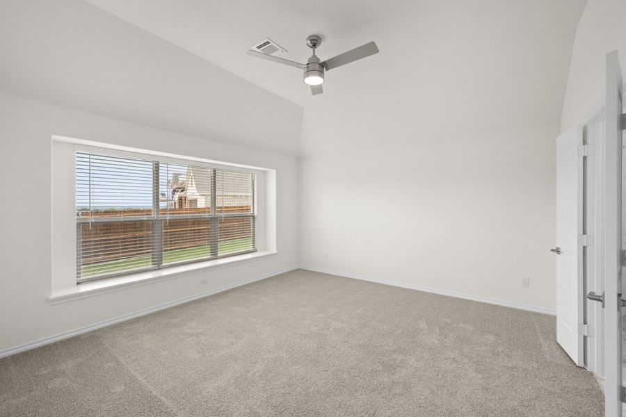 Spacious, unfurnished interior of a new home in Waterford Park, Weatherford (Image 18). Spacious, unfurnished interior of a new home in Waterford Park, Weatherford (Image 18).