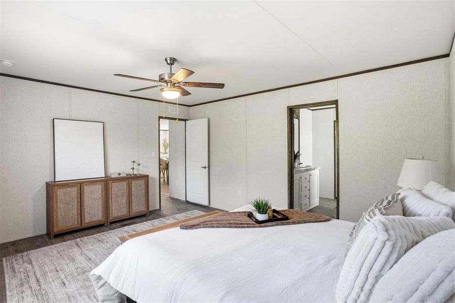 Furnished interior view inside a new home in , Alvarado (Image 23).