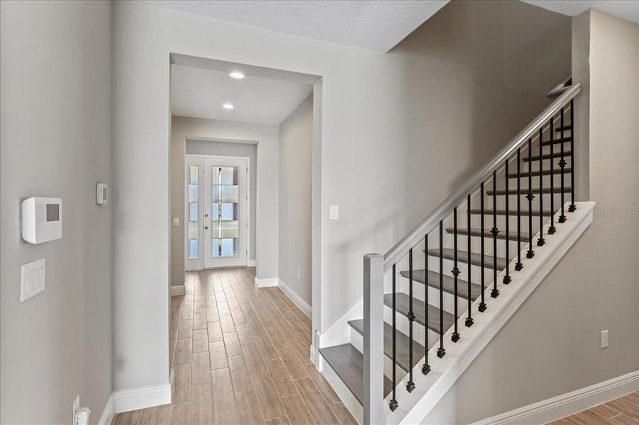Spacious, unfurnished interior of a new home in , Winter Garden (Image 7).