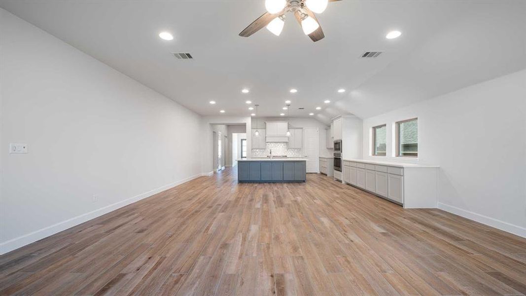 Spacious, unfurnished interior of a new home in , Lavon (Image 16). Spacious, unfurnished interior of a new home in , Lavon (Image 16).