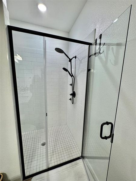 Close-up of interior finishes inside a home in , Callisburg (Image 21).